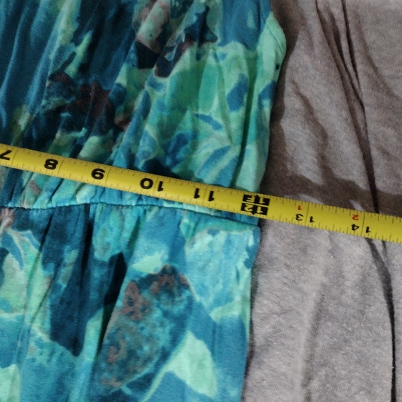 4 MATERNITY DRESSES - Picture 12 of 15